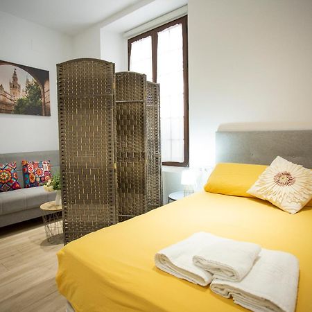 Wish Suite Cervantes Sevilla Buitenkant foto