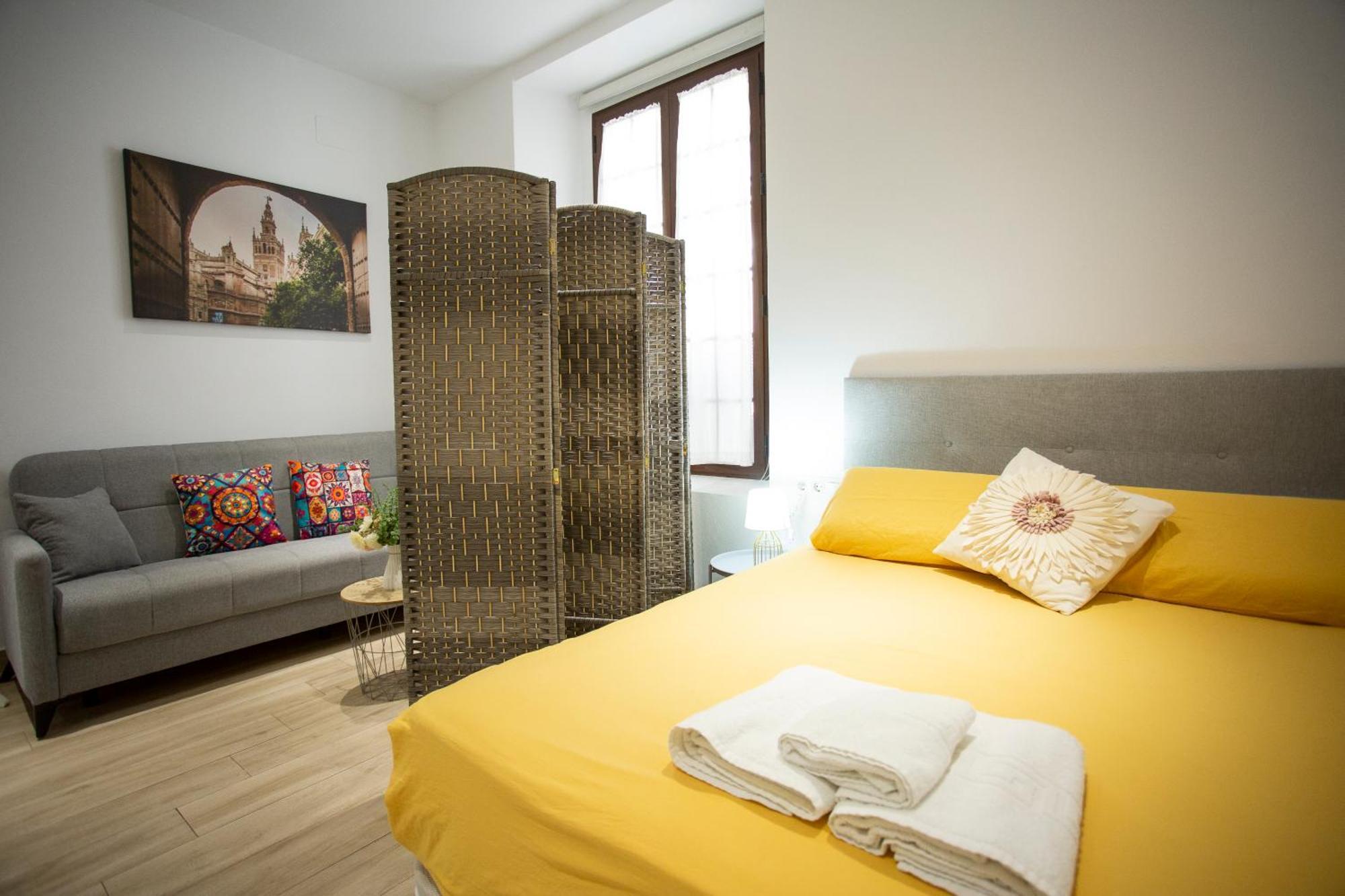 Wish Suite Cervantes Sevilla Buitenkant foto